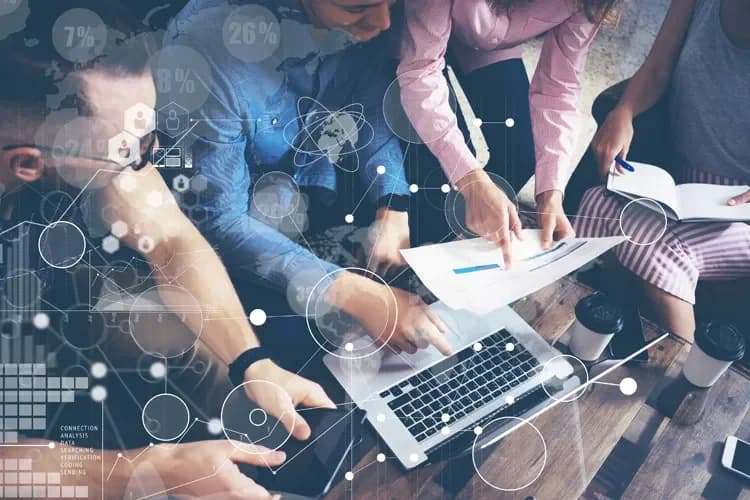 O que é “Squad as a Service” e por que está crescendo